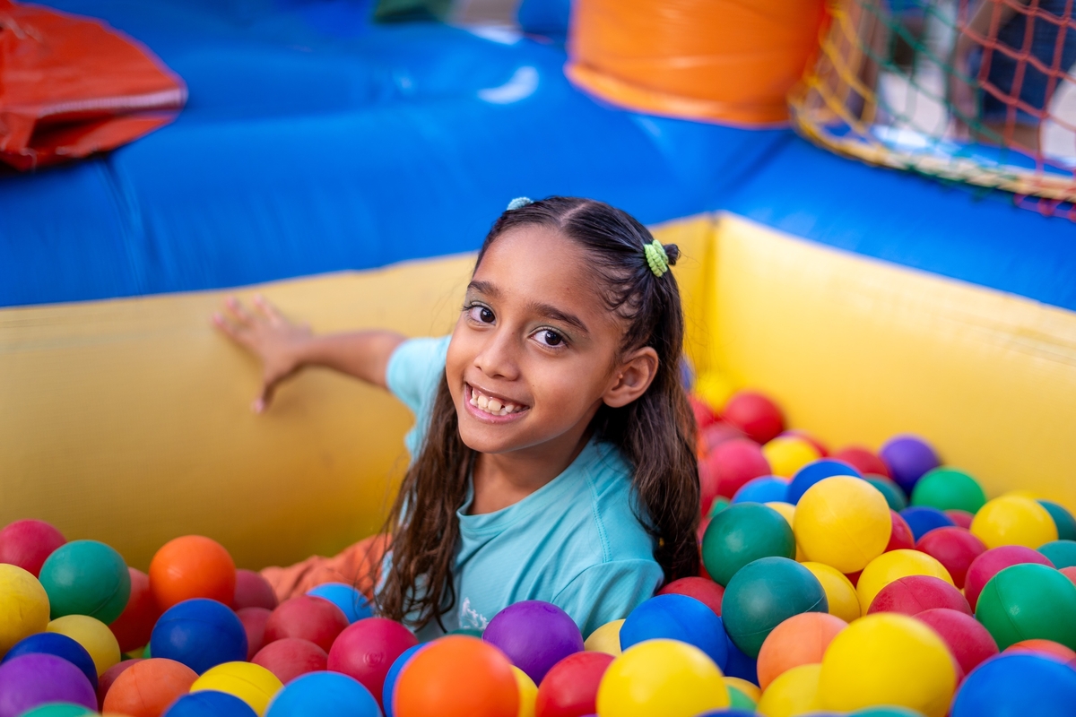 Dia das Crianças: alunos do projeto social comemoram data com muita diversão e presentes