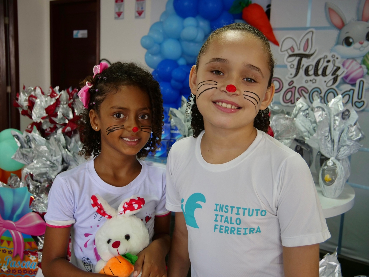 Festa de Páscoa com chocolate e diversão no Instituto Italo Ferreira